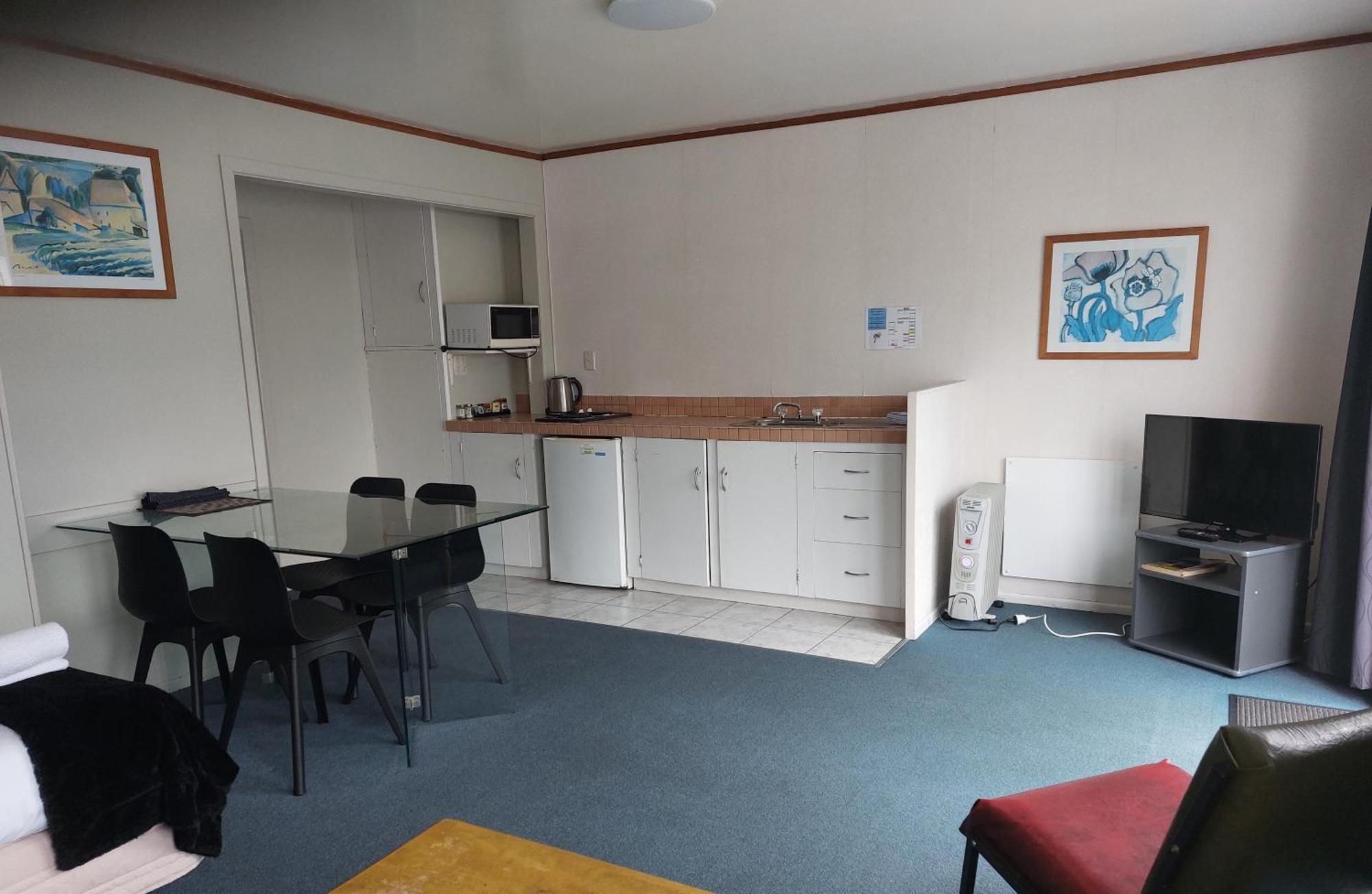Edgewater Motel Orewa Exterior photo