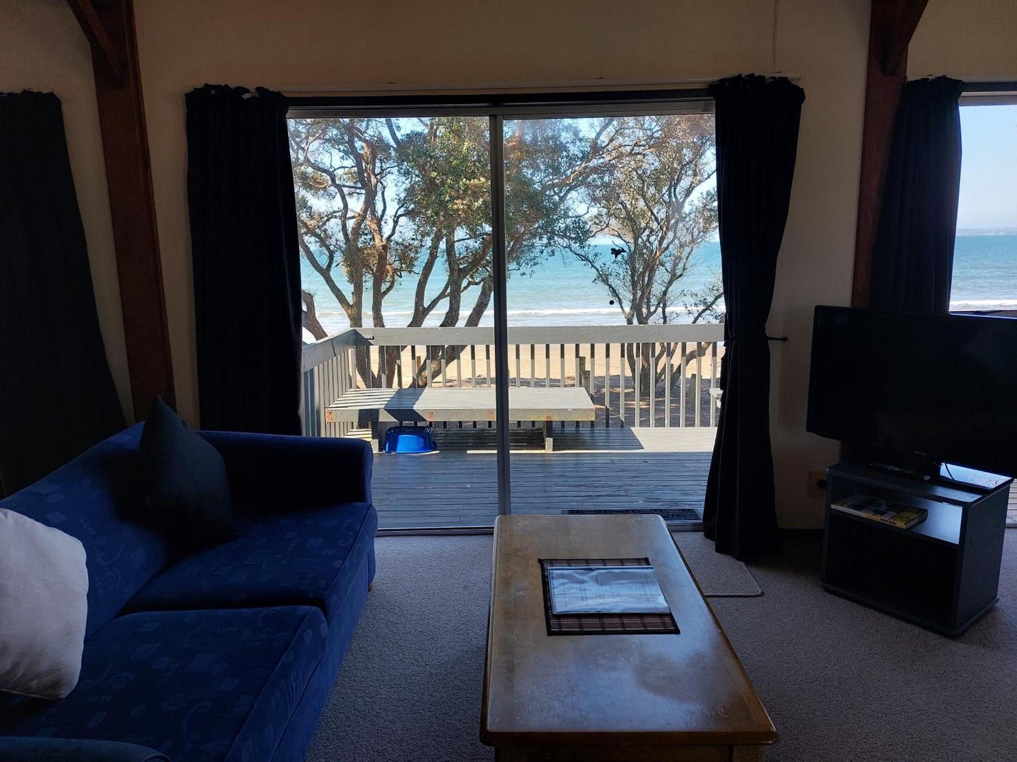 Edgewater Motel Orewa Exterior photo